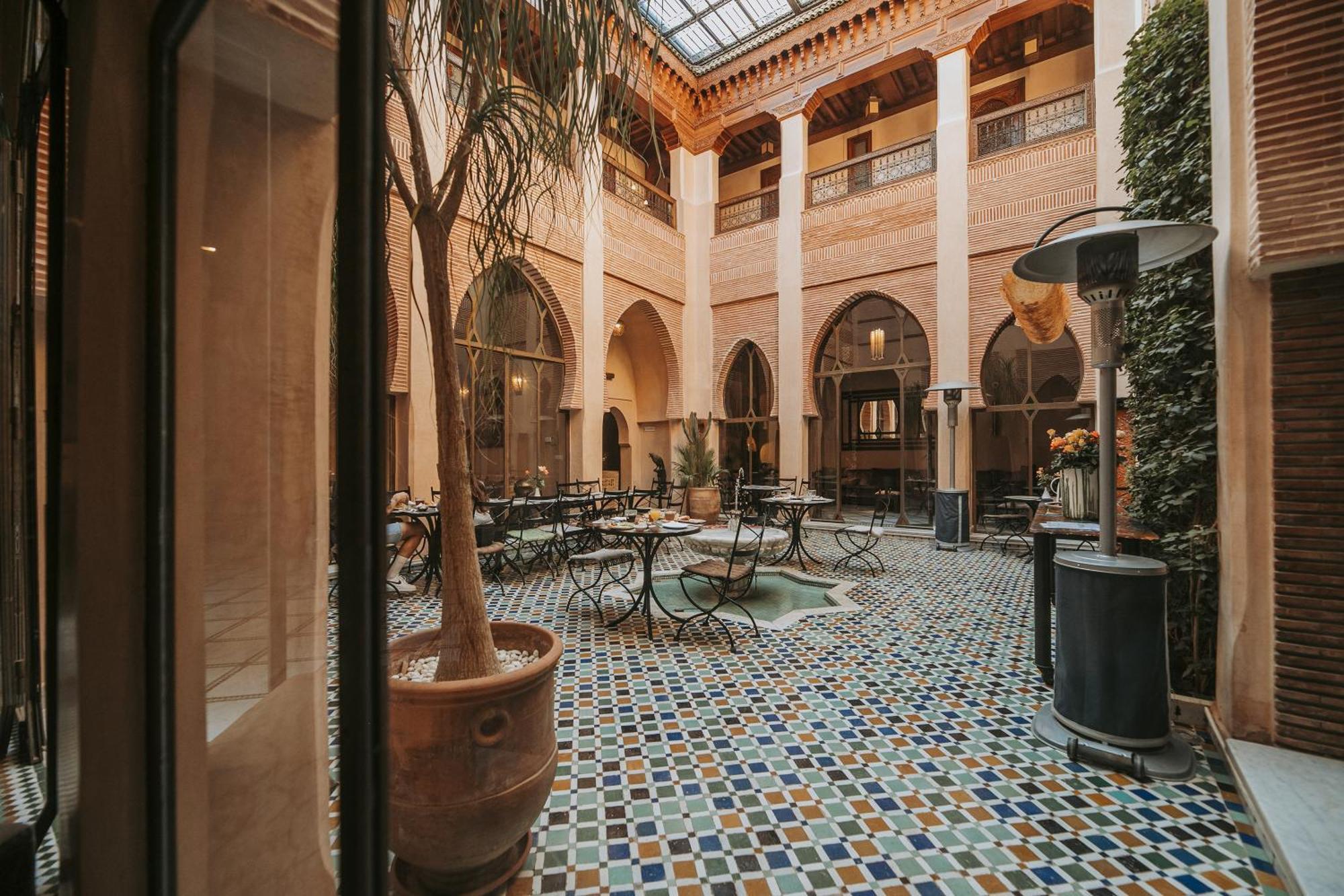 Riad Le Perroquet Bleu Suites & Spa Marrakesch Exterior foto