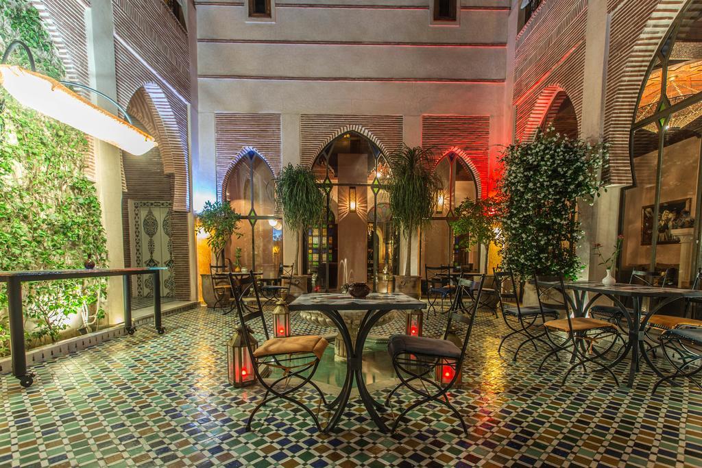 Riad Le Perroquet Bleu Suites & Spa Marrakesch Exterior foto