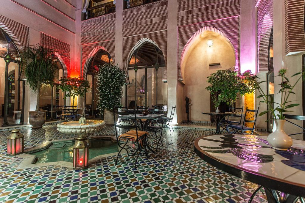 Riad Le Perroquet Bleu Suites & Spa Marrakesch Exterior foto