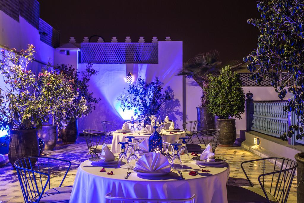 Riad Le Perroquet Bleu Suites & Spa Marrakesch Exterior foto