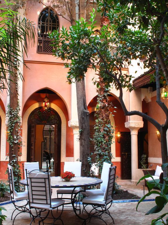 Riad Le Perroquet Bleu Suites & Spa Marrakesch Exterior foto